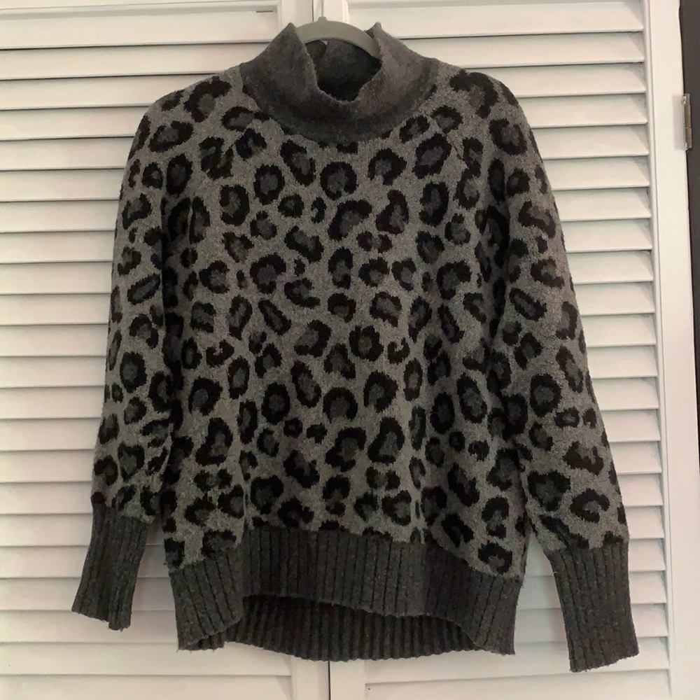 Women’s Cynthia Rowley grey Cheetah print Sweater